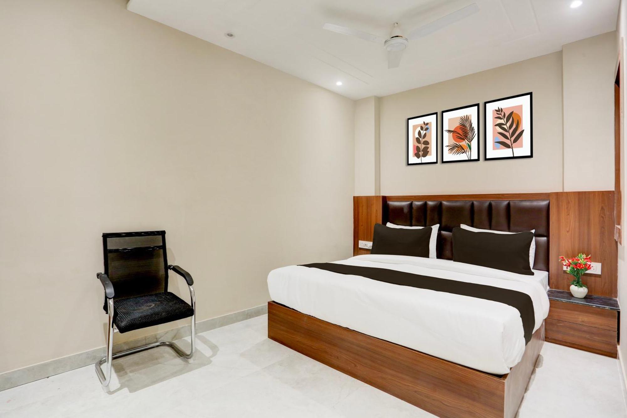 Super Townhouse Taj Nagri Phase 2 Formerly Grand Rivera Tajganj Bagian luar foto